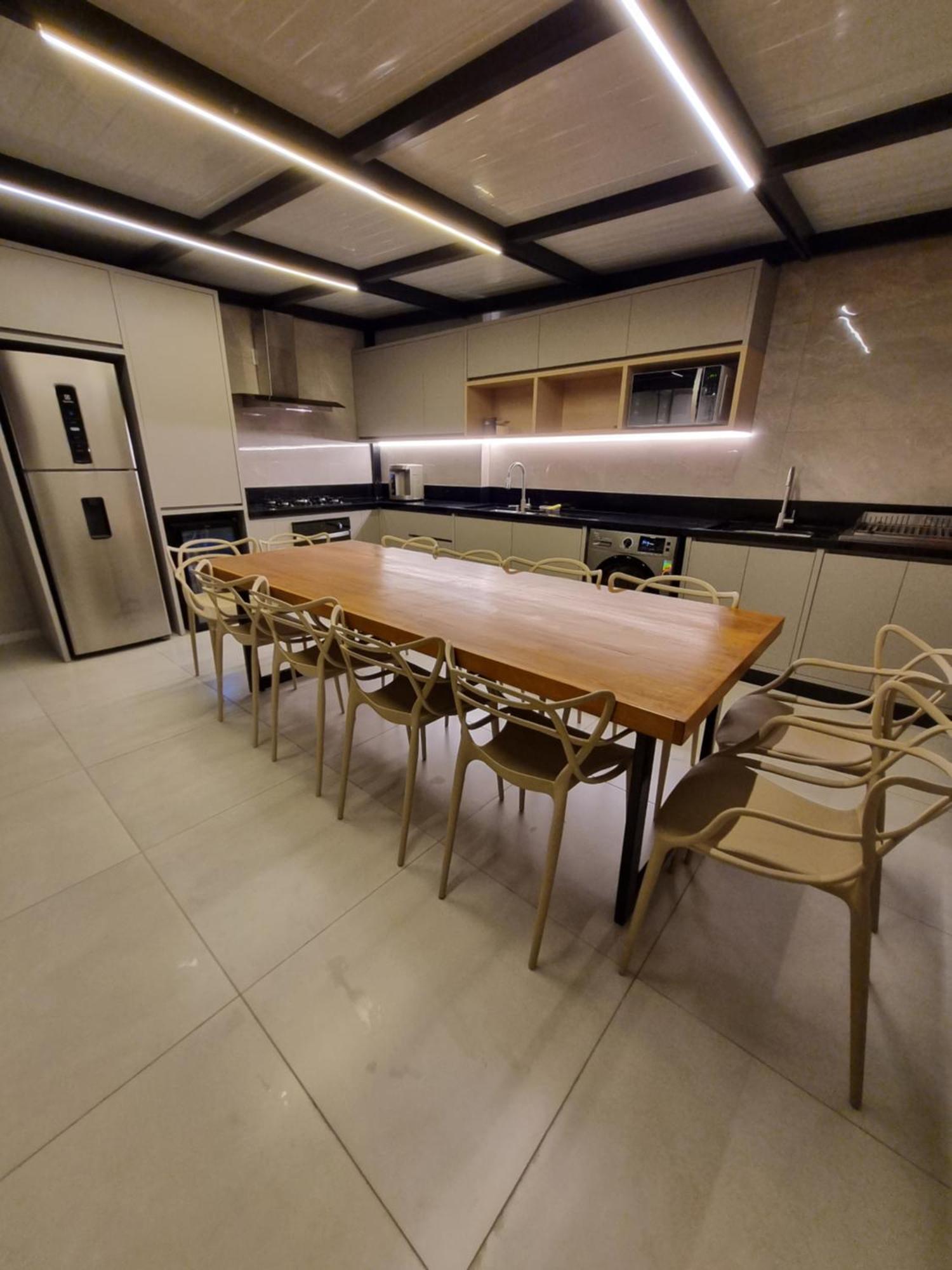 Luxo Quadra Mar Balneario Apartamento *